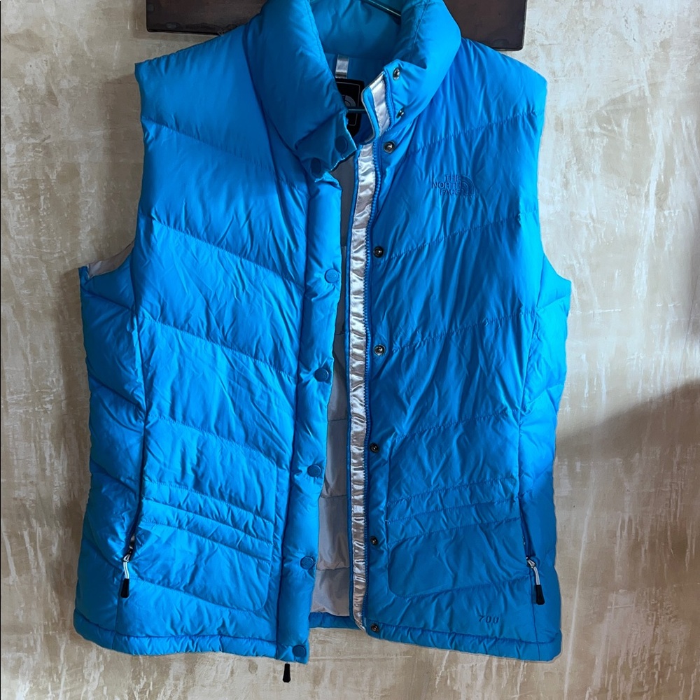 The North Face 700 fill women’s XL puffer down jacket